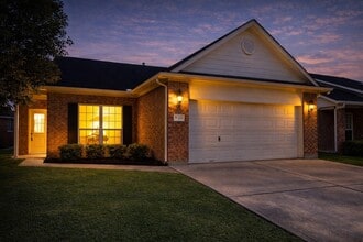 Building Photo - 418 Price Dr