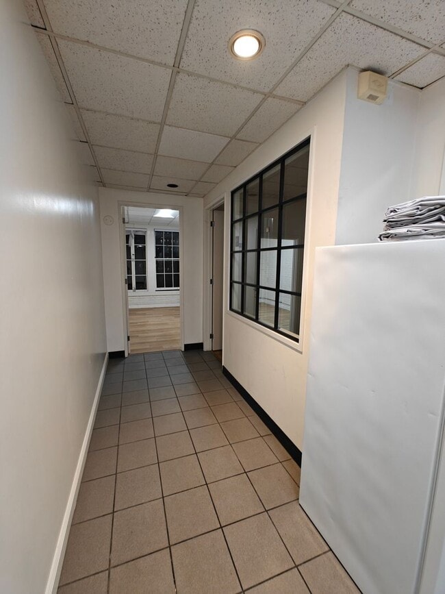 Photo - 733-739 Grant Ave / 30-40 Waverly Pl Apartment