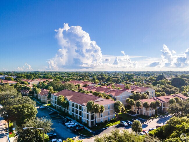 Foto del edificio - Savannah at Riverside Condo