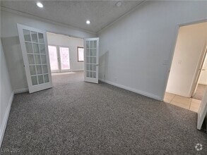 Building Photo - 6624 W Chardonay Way