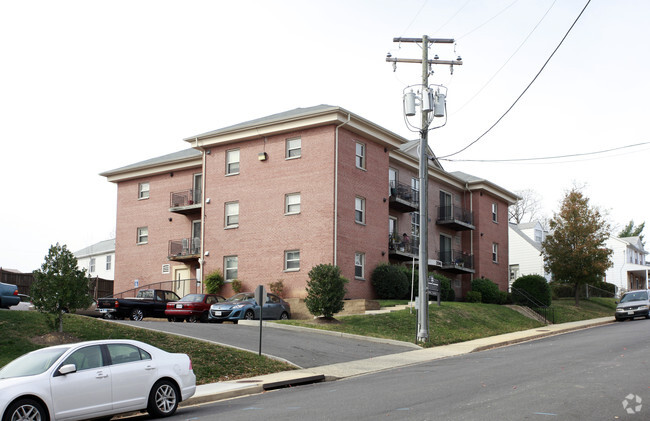 Building Photo - Cameron Commons Apartments