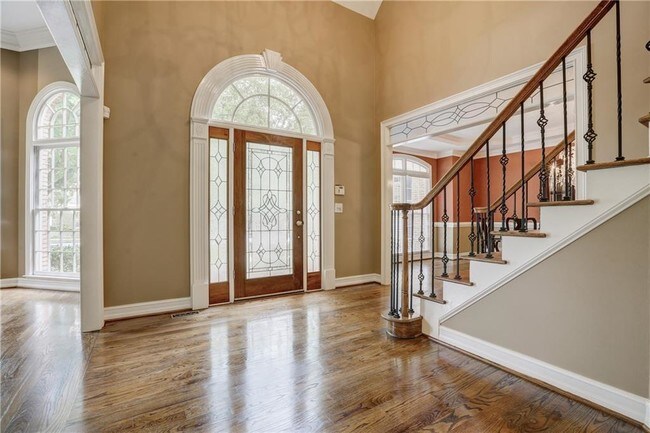 Building Photo - 6 bedroom in Alpharetta GA 30022