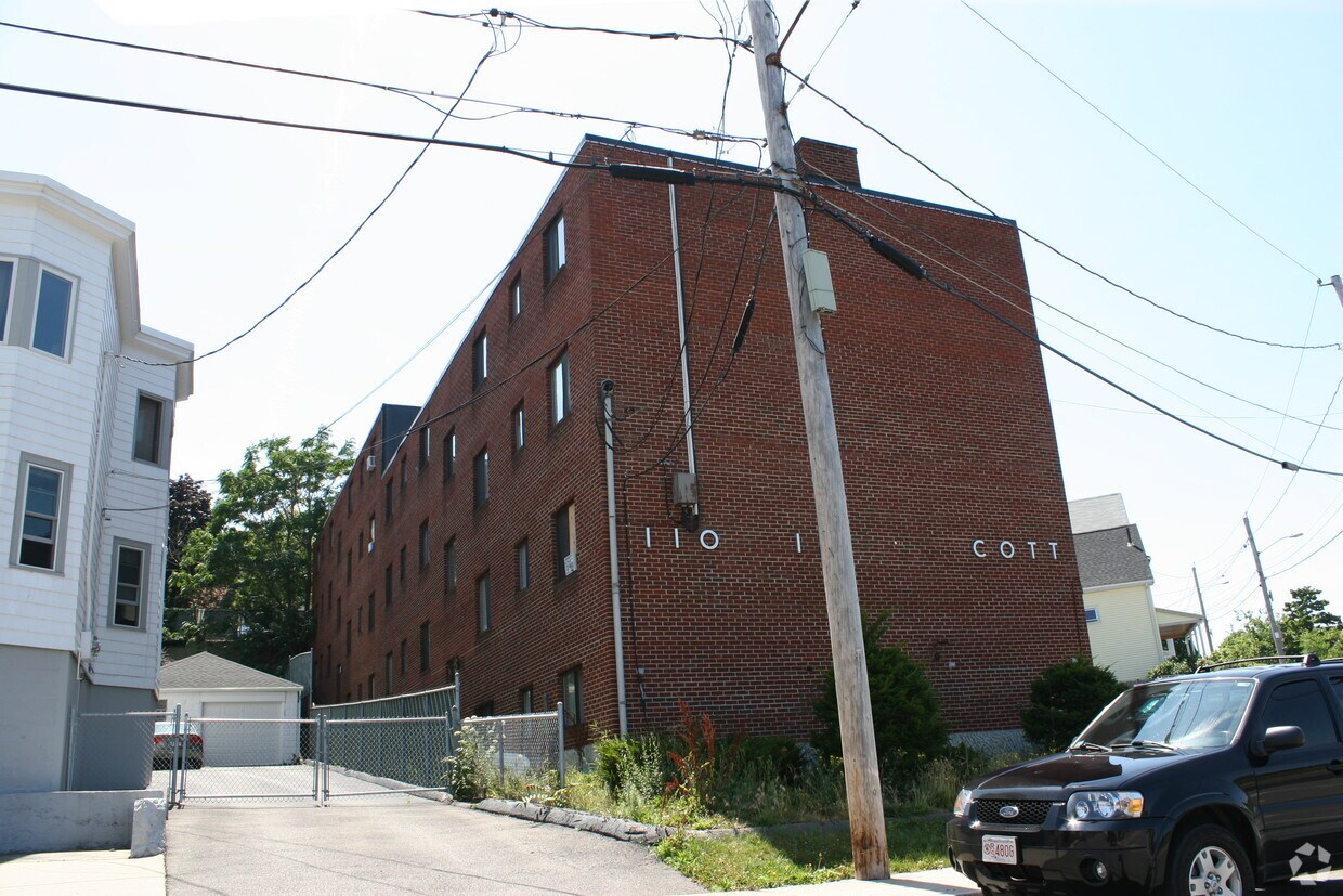 Foto del edificio - 110-112 Prescott Ave