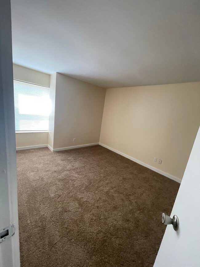 Sample - 1512 Hobson Dr