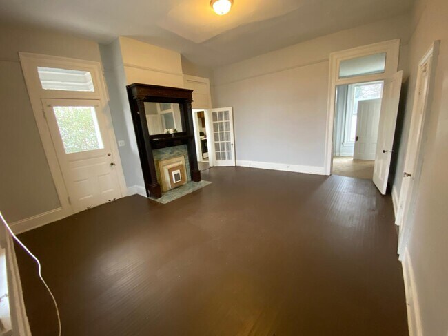 Foto del edificio - 1003 Floyd St