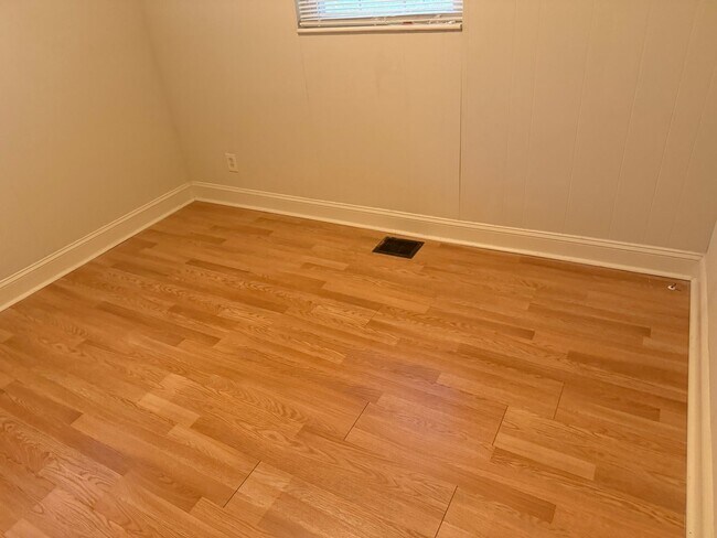 Foto del edificio - Cozy One Bedroom Triplex in Dilworth!