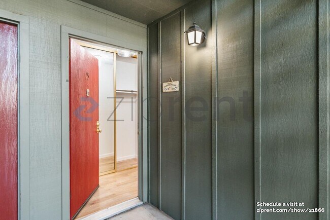 Building Photo - 99 E Middlefield Rd