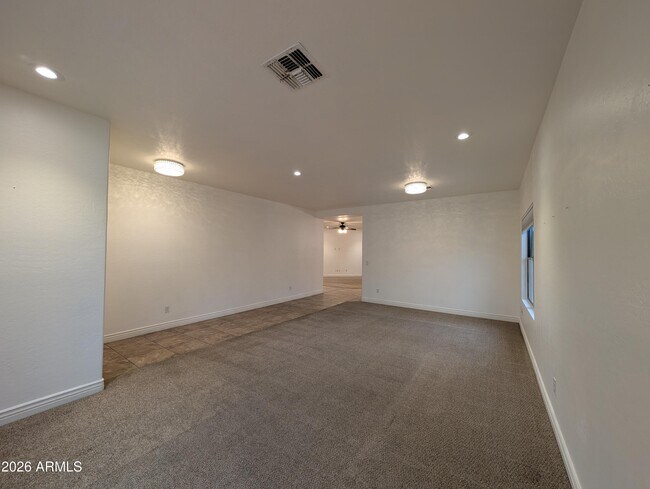 Foto del edificio - 1184 S Jesse Pl