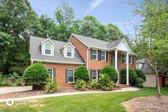 Building Photo - 1024 Laurel Park Ln