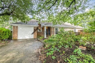 Building Photo - 108 Meridian Ct