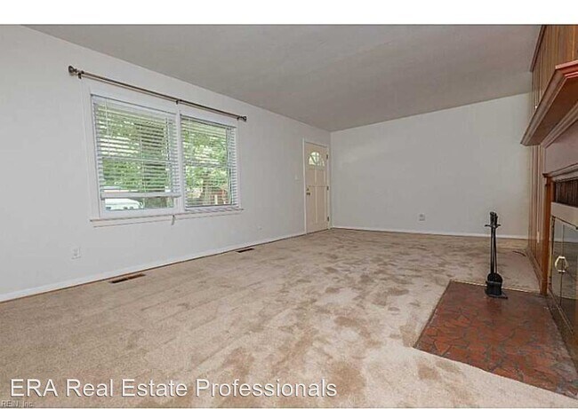 Building Photo - 3 br, 1 bath House - 12 Ivy Farms Rd