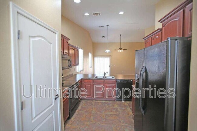 Foto del edificio - 2025 S 101st Ln