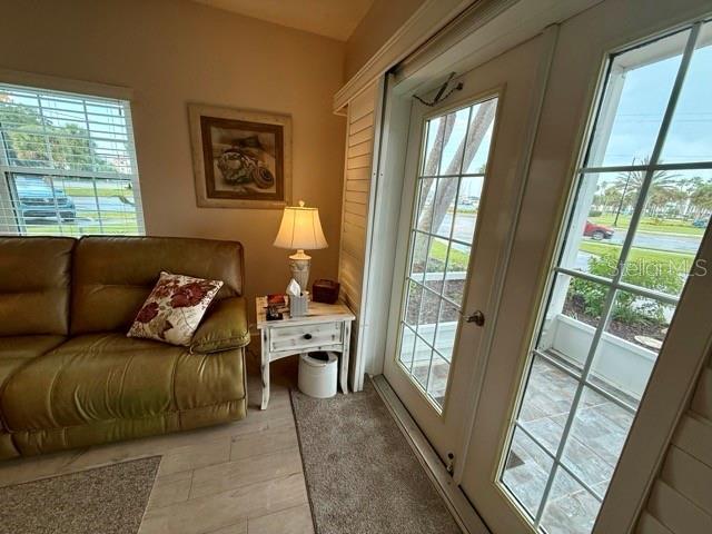 Building Photo - 404 S Beach St