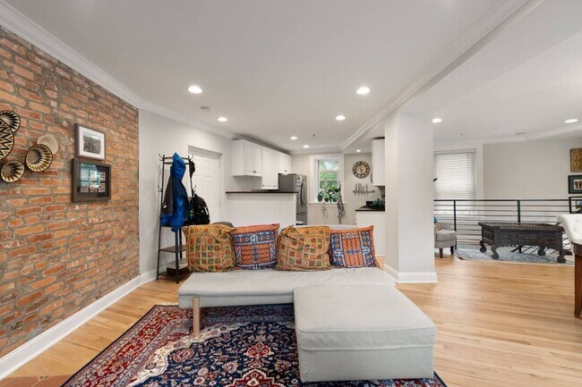 Foto del edificio - 150 Rhode Island Ave NW