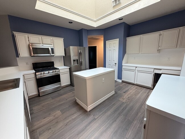 Foto del edificio - 15414 Hillside Park Way