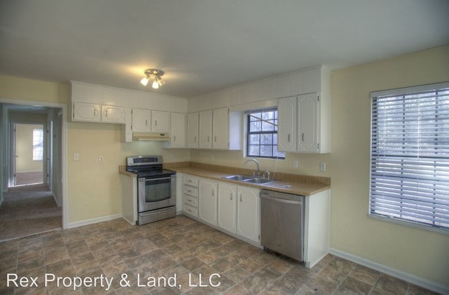 Building Photo - 1583 Ascauga Lake Rd