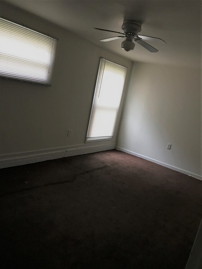 Building Photo - 1503 Joanne Ln