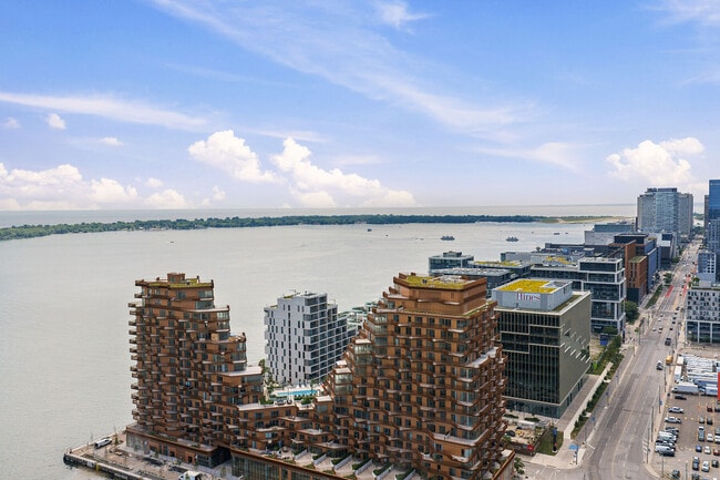 Building Photo - 155 Merchants' Wharf