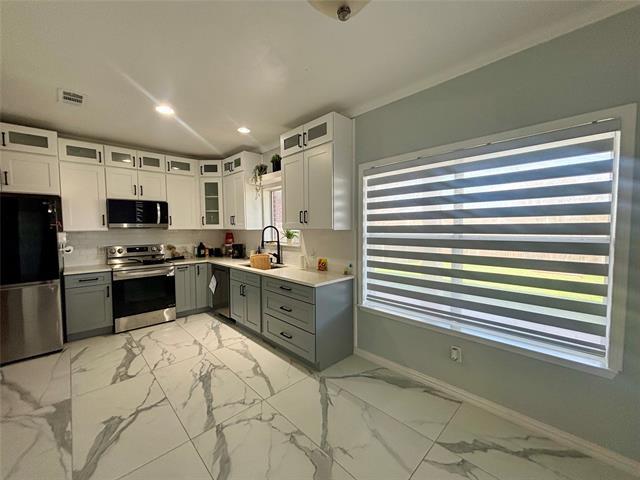 Foto del edificio - 8640 Arcadia Park Dr