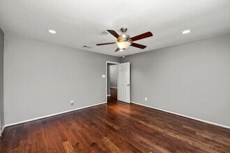 Building Photo - 12307 Nova Ct