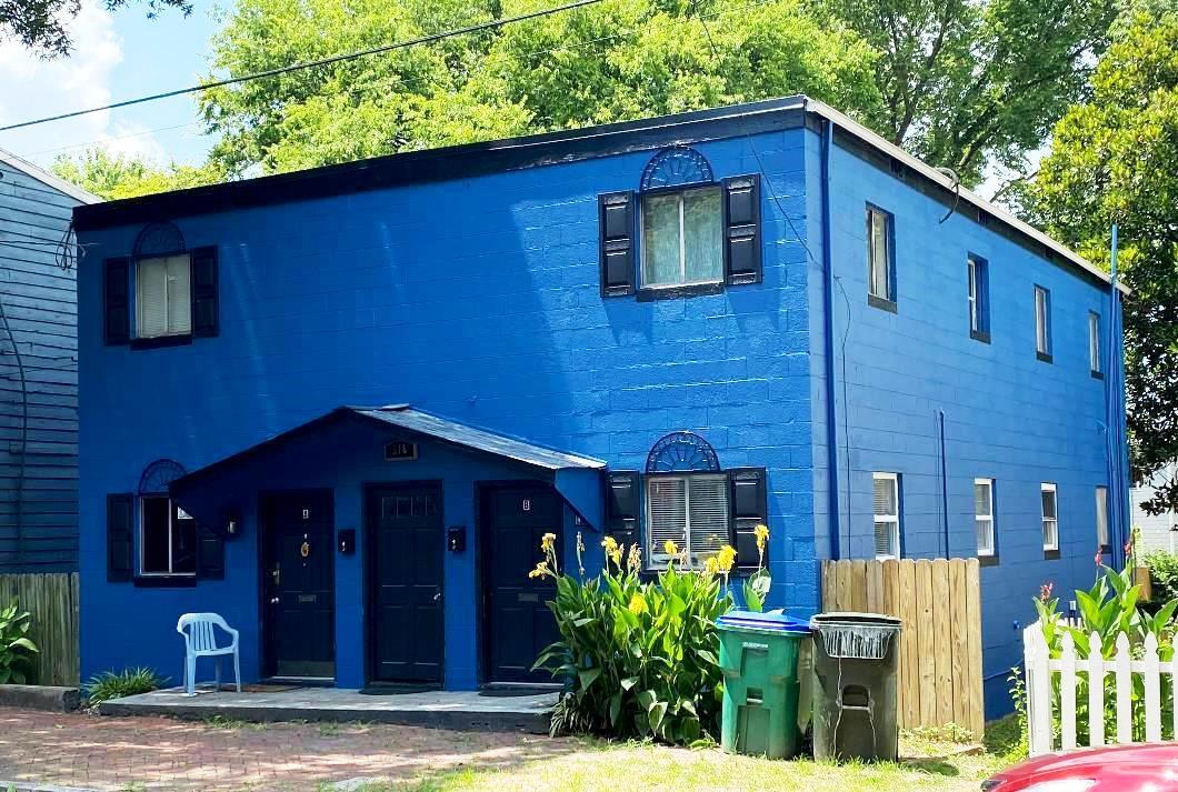 Front of building - 516 N 27th St
