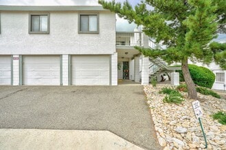 Building Photo - 6120 Antelope Villas Cir