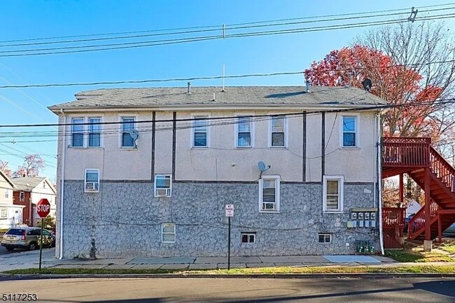 Foto del edificio - 234 E 9th Ave