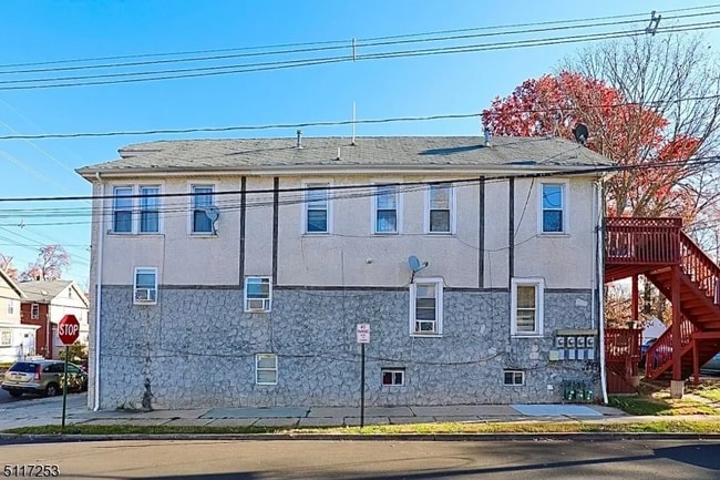 Building Photo - 234 E 9th Ave