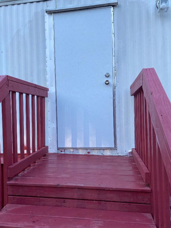 Building Photo - 401 Academy Ln