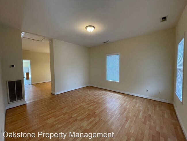 Building Photo - 3 br, 2 bath House - 1716 Stockton Street