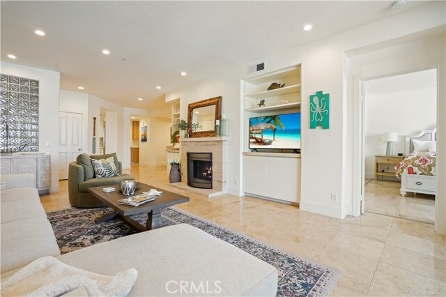 Building Photo - 4167 Warner Ave