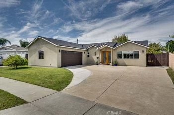 Building Photo - 5441 Stardust Dr