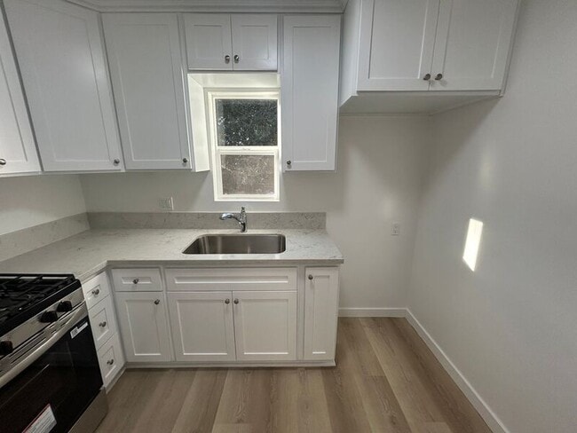 Foto del edificio - 2228-2232 1/2 Mira Vista Ave