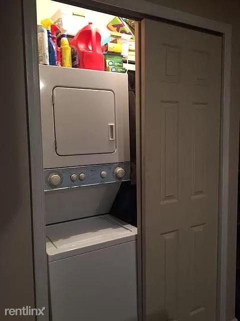 Foto del edificio - 1 br, 1 bath Townhome - 4378 Manayunk Ave