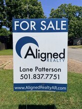 Building Photo - 306 Lynnewood Dr