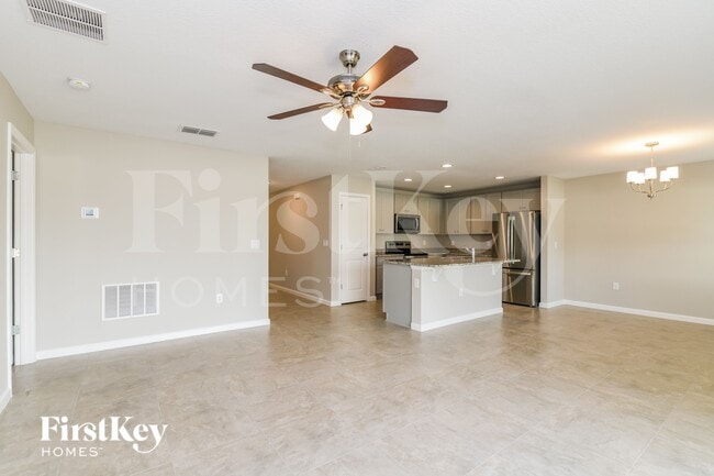 Foto del edificio - 409 Earhart Dr