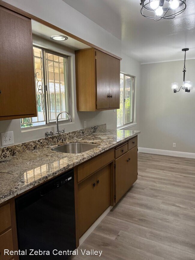 2 br, 2 bath House - 4479 Dorset Street photo'
