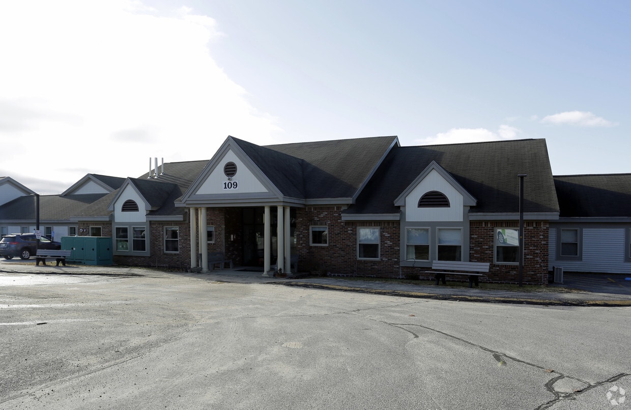 Primary Photo - Ridgeland Estates