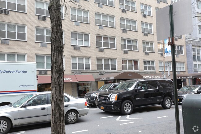 Building Photo - 141 E 55th St