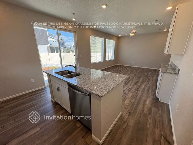 Building Photo - 3374 Pearwood Dr