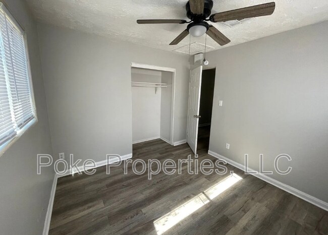 Foto del edificio - 2700 General Arnold St