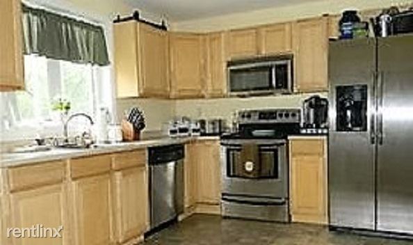 Primary Photo - 40 Woodland Ave