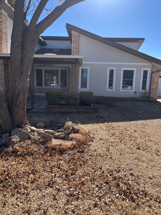 Building Photo - 5723 64th St