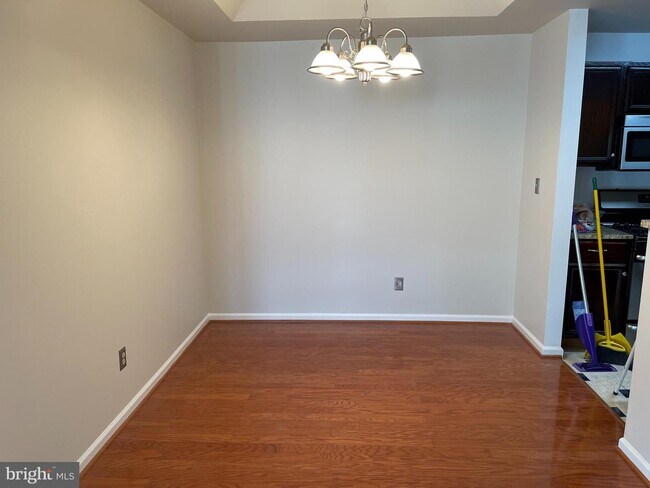 Building Photo - 8095 Lacy Dr