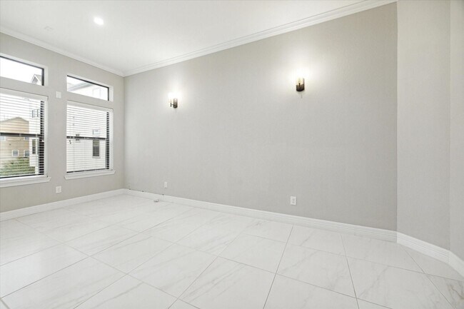 Foto del edificio - 1620 W 24th St