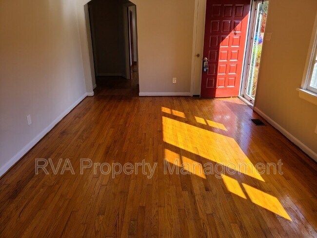 Foto del edificio - 1102 Southbury Ave
