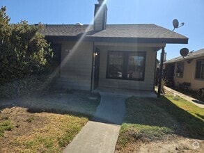 Building Photo - 2285 N 10th Ave