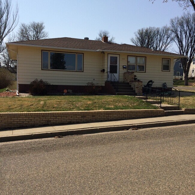 Building Photo - Single family House for Rent