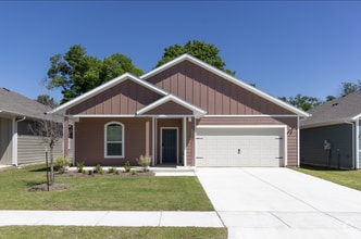 Building Photo - 4425 Braddon Dr