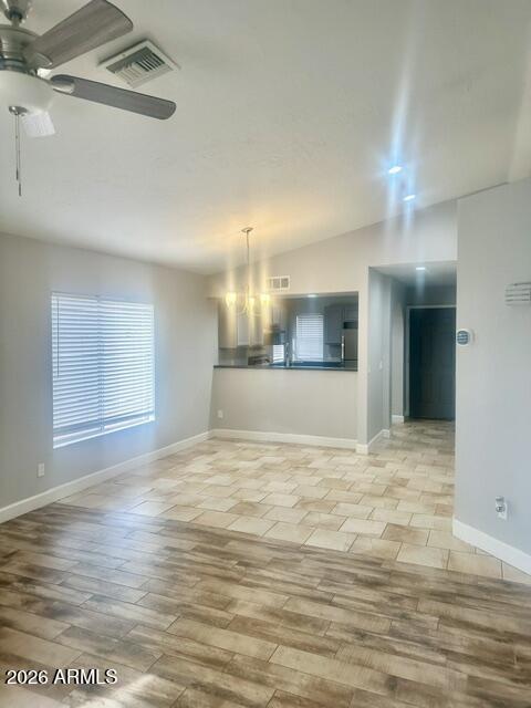 Building Photo - 1120 N Val Vista Dr